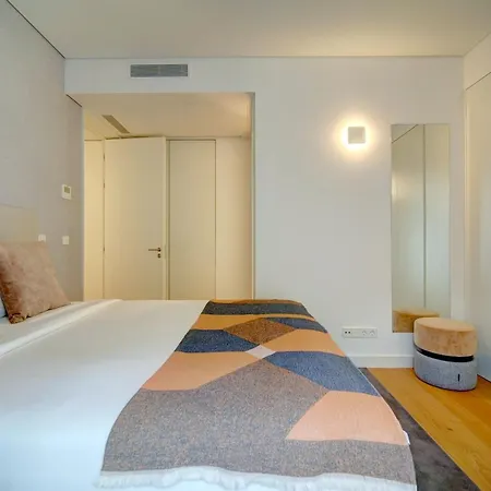 Mirabilis - Aaa23 ליסבון